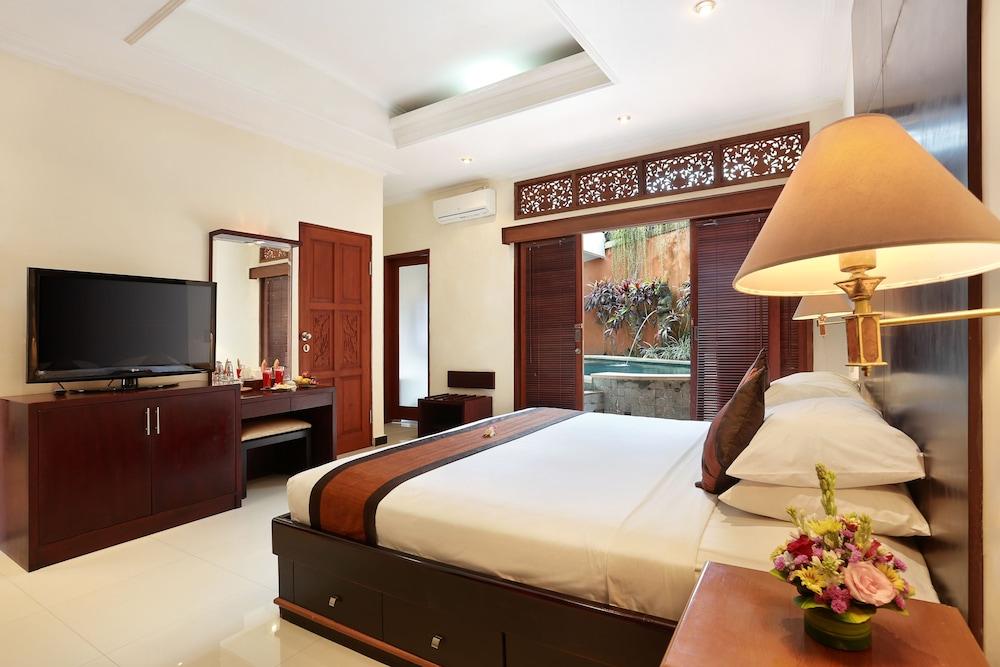 The Batu Belig Hotel & Spa Seminyak Buitenkant foto