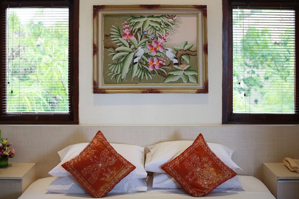The Batu Belig Hotel & Spa Seminyak Buitenkant foto