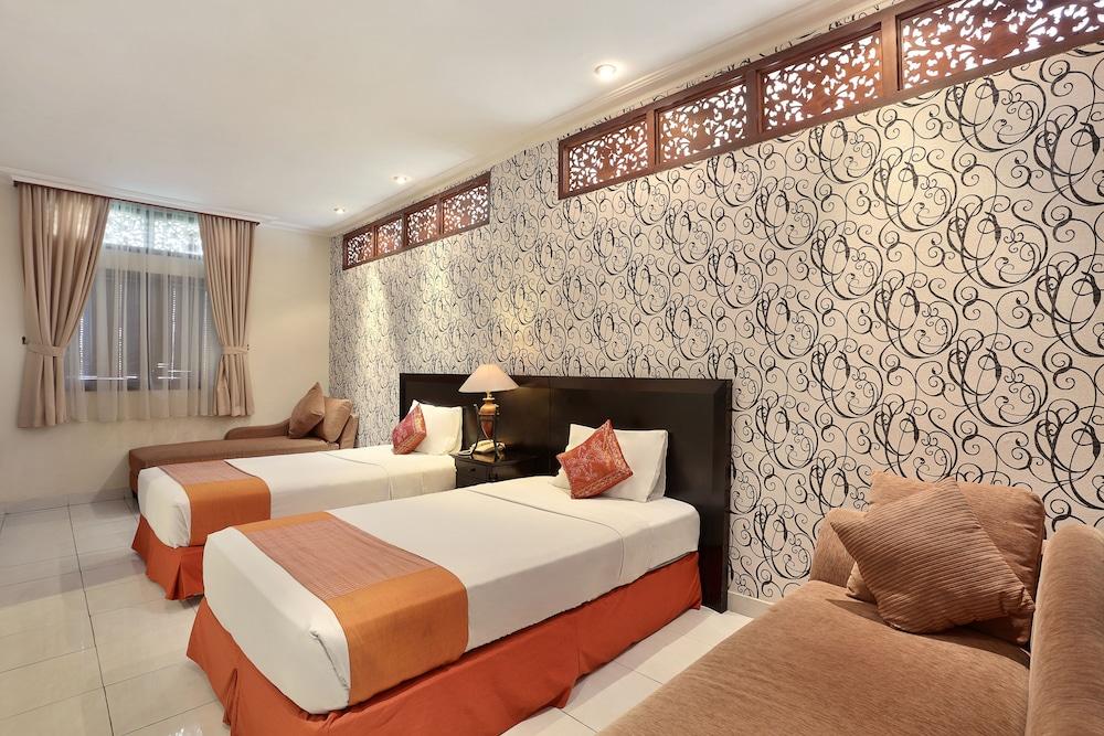The Batu Belig Hotel & Spa Seminyak Buitenkant foto