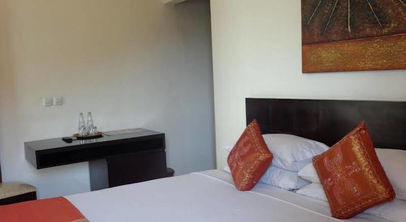 The Batu Belig Hotel & Spa Seminyak Buitenkant foto