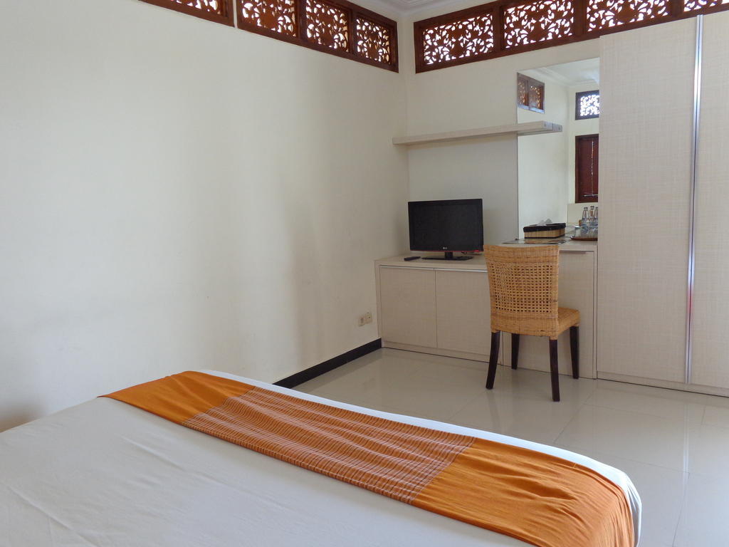 The Batu Belig Hotel & Spa Seminyak Buitenkant foto